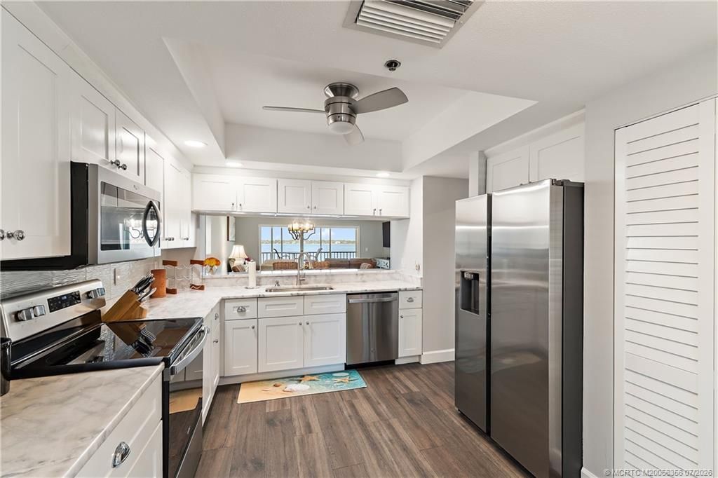 164 NE Edgewater Drive, Unit 2103, Stuart, FL 34996 Photo