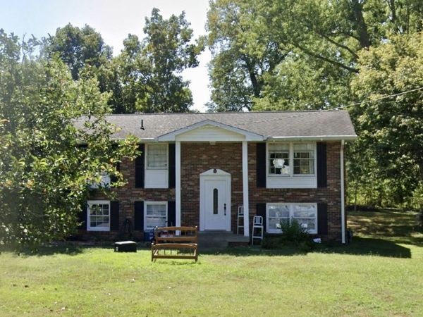 105 Apple Ln , Greenbrier, TN 37073