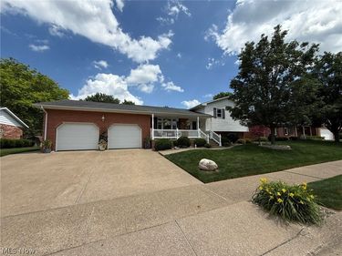 410 Stratton Avenue SW, New Philadelphia, OH 44663