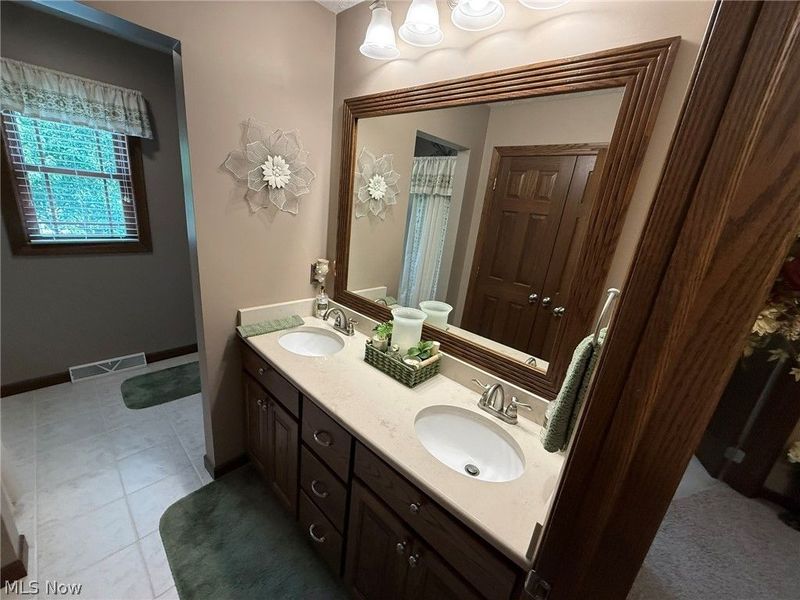 410 Stratton Avenue SW, New Philadelphia, OH 44663 Photo 36