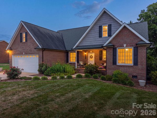 1855 Jetton Drive , Vale, NC 28168
