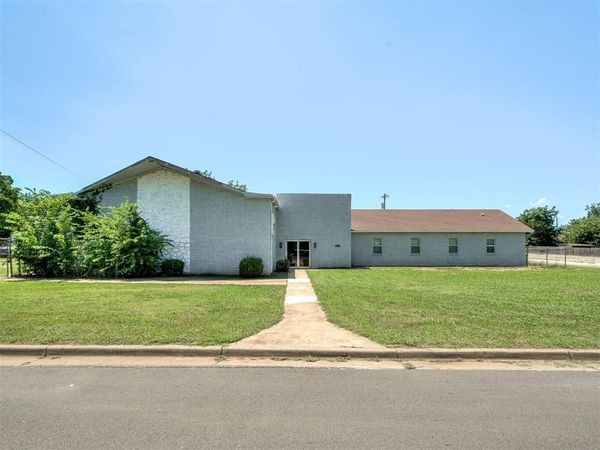 700 SE Binkley Street, Oklahoma City, OK 73129