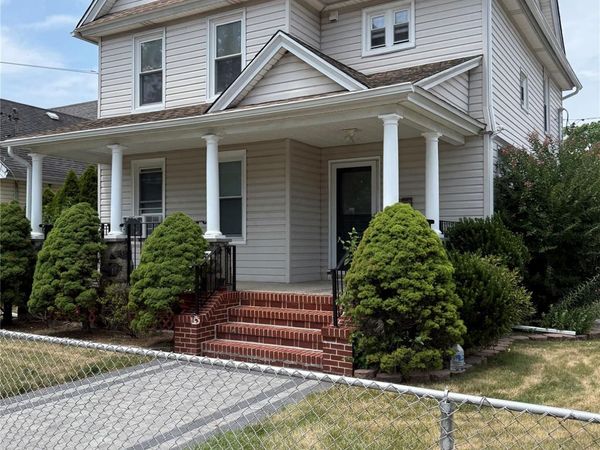 40 S Corona Avenue , Unit 2ND FLOOR, Valley Stream, NY 11580