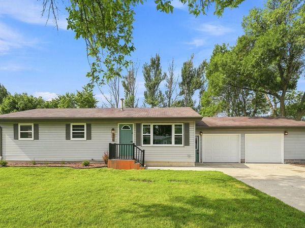 916 Birch Avenue W, Hector, MN 55342