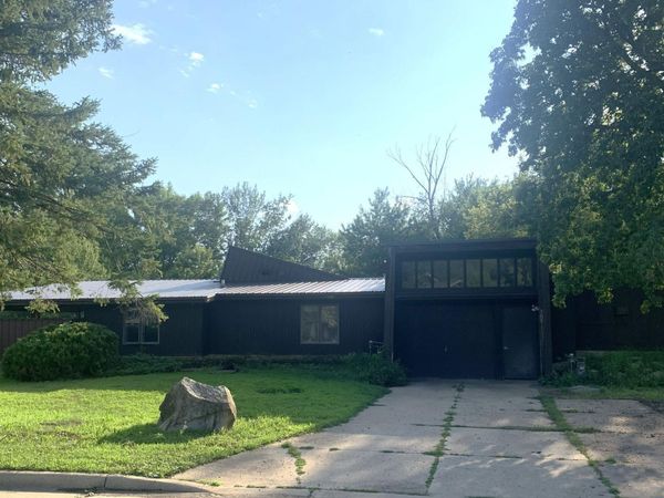 305 6th Street NW, Adams, MN 55909