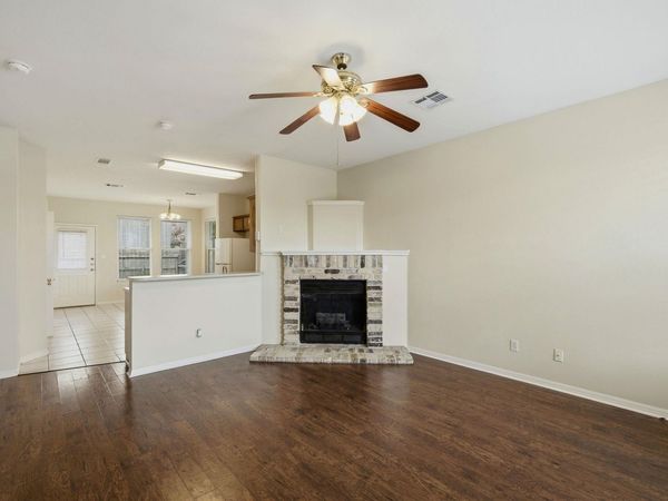2215 Dry Creek DR , Unit 816, Round Rock, TX 78681