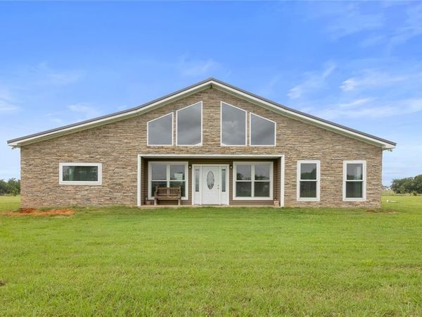 161 County Road 33450 , Sumner, TX 75486