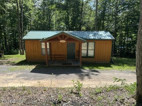 240 Monroe Rd, Maynardville, TN 37807