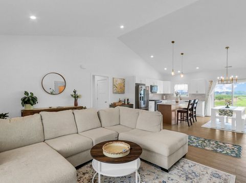 Main Photo