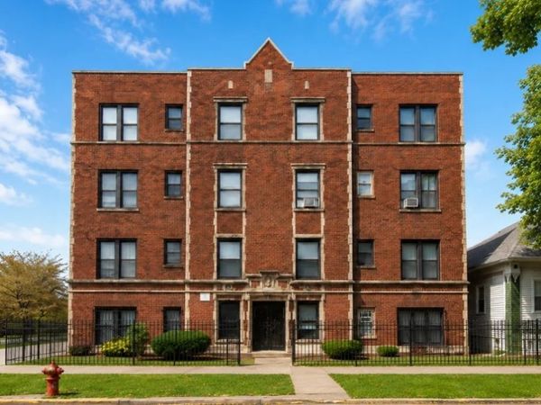 7954 S Maryland Avenue, Chicago, IL 60619