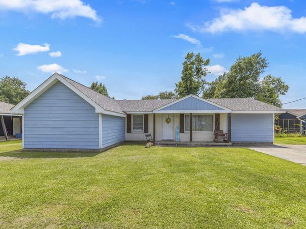 306 Louisiana , Sulphur, LA 70663