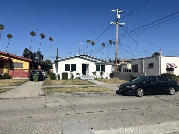 4346 3rd , Los Angeles, CA 90008