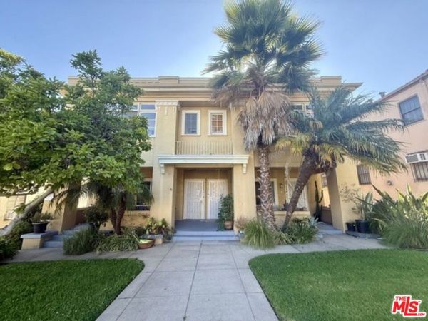 2011 N Vermont Avenue , Los Angeles, CA 90027