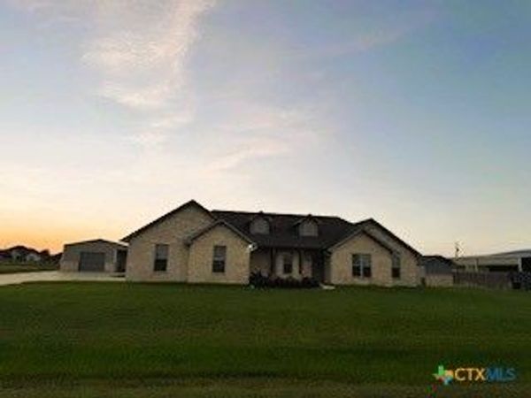 200 Bella Vista Street , Victoria, TX 77905