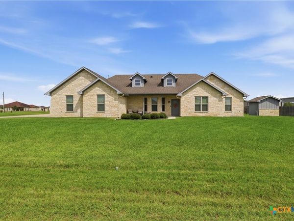 200 Bella Vista Street , Victoria, TX 77905