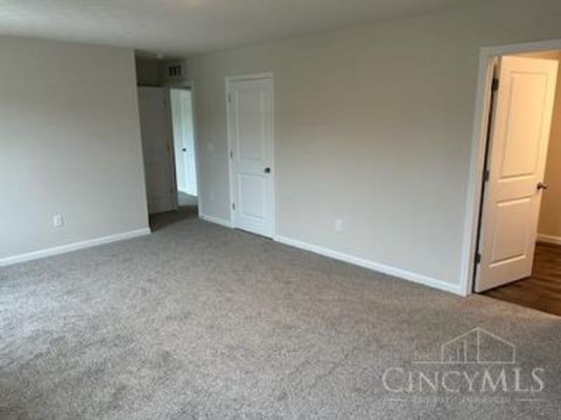 112 Woodcreek Lane, New Richmond, OH 45157 Photo 7
