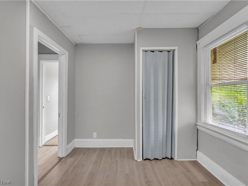 19600 Arrowhead Avenue, Unit 1/DN, Cleveland, OH 44119 Photo 11