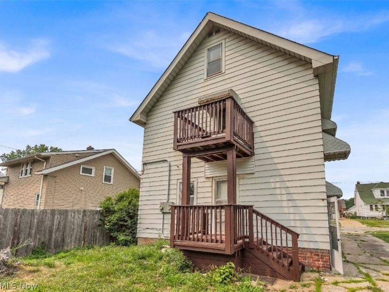 19600 Arrowhead Avenue, Unit 1/DN, Cleveland, OH 44119 Photo 17