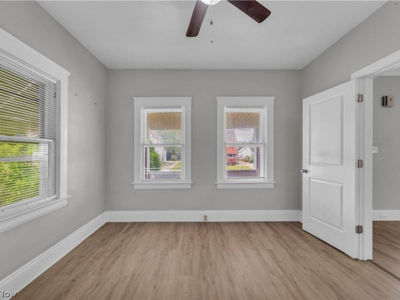 19600 Arrowhead Avenue, Unit 1/DN, Cleveland, OH 44119 Photo 5