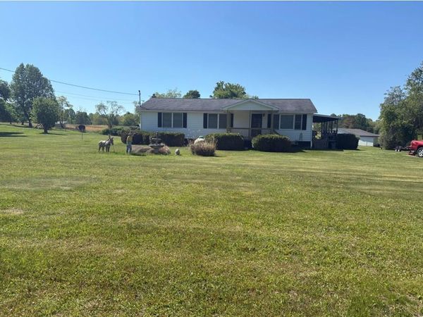 725 W Mt Lookout Dr, MOUNT LOOKOUT, WV 26678