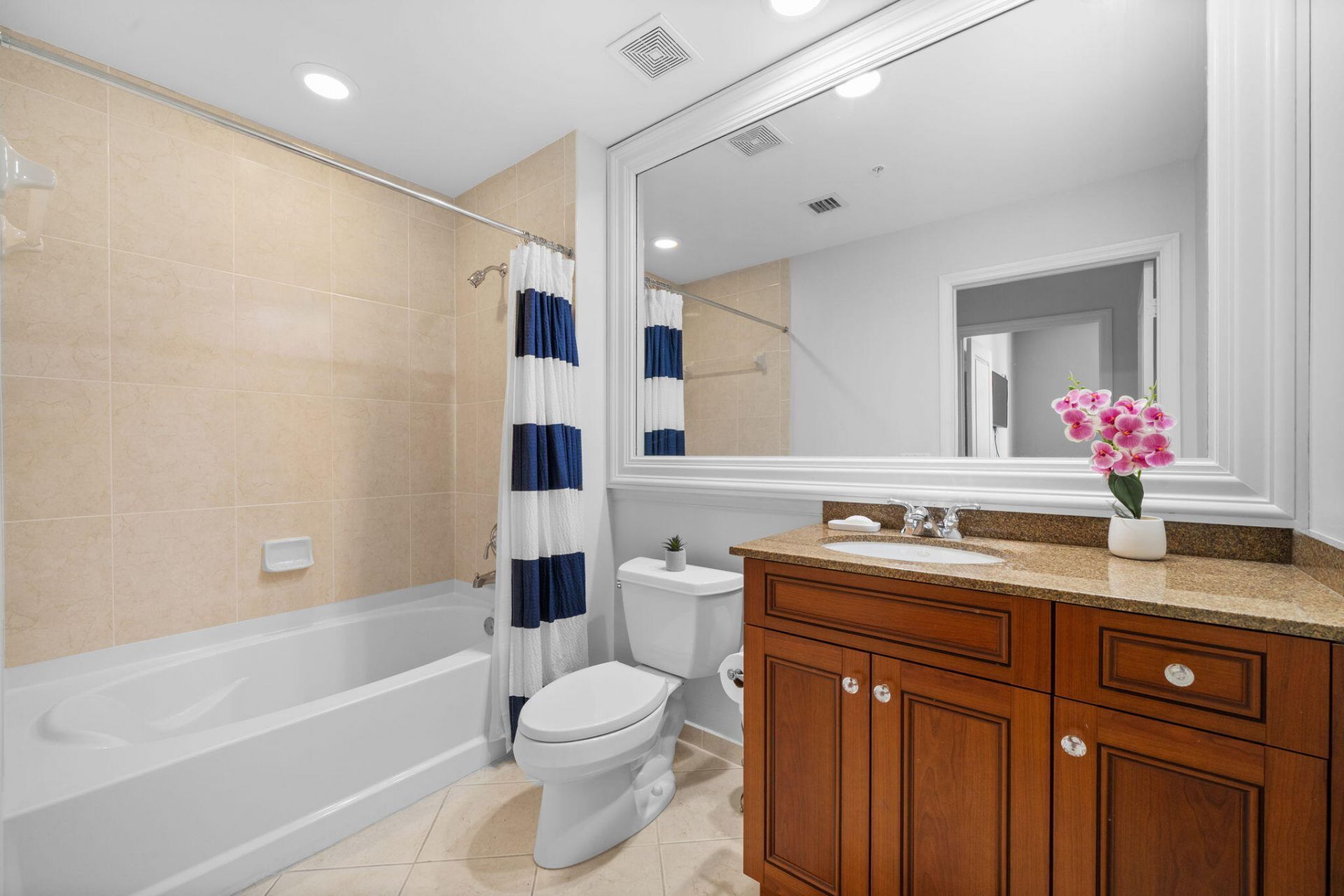 347 N New River Drive E, Unit 405, Fort Lauderdale, FL 33301 Photo