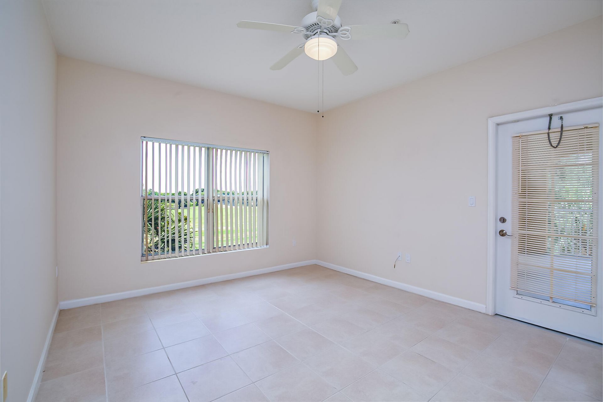 5015 Fairways Circle, Unit 305, Vero Beach, FL 32967 Photo