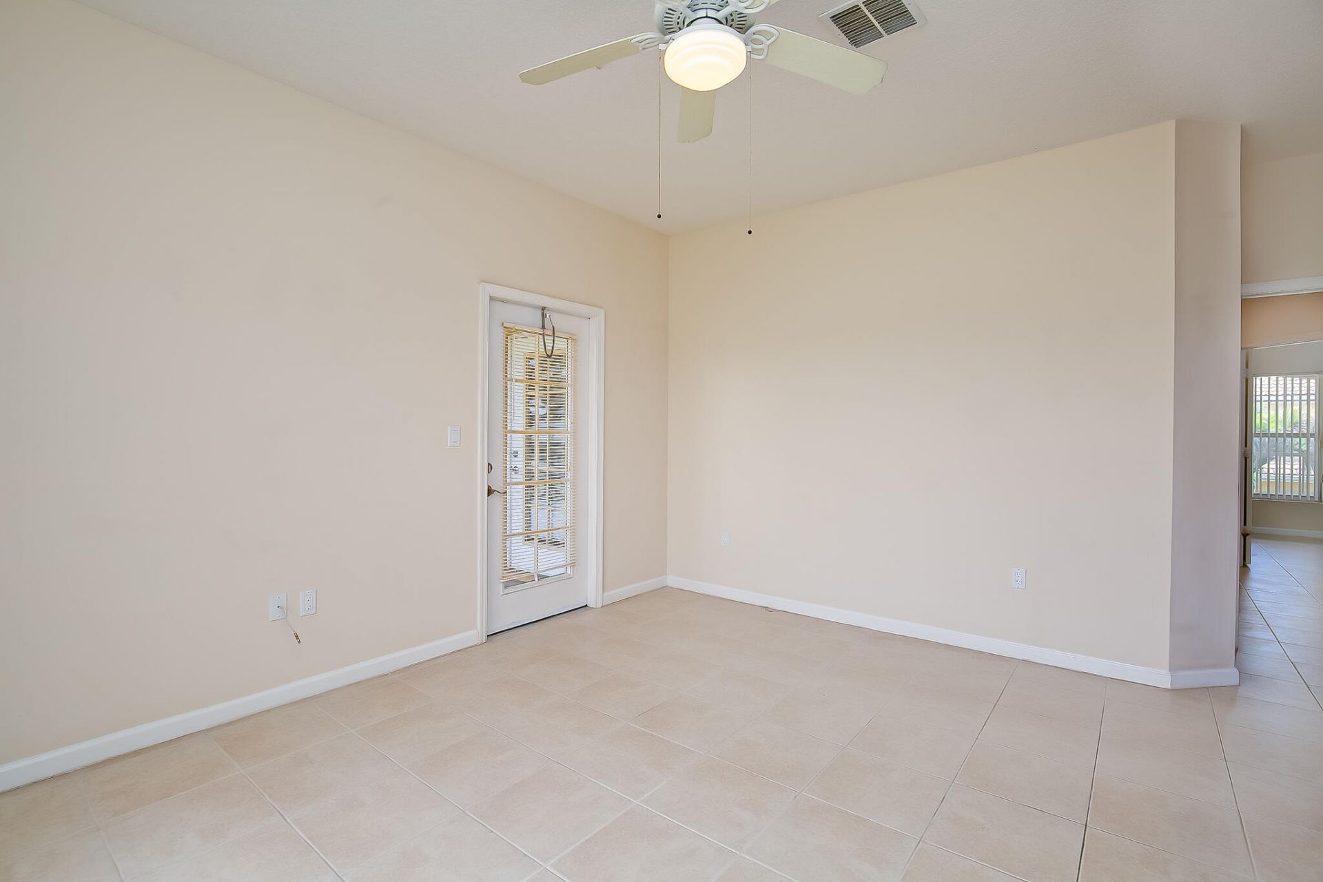 5015 Fairways Circle, Unit 305, Vero Beach, FL 32967 Photo