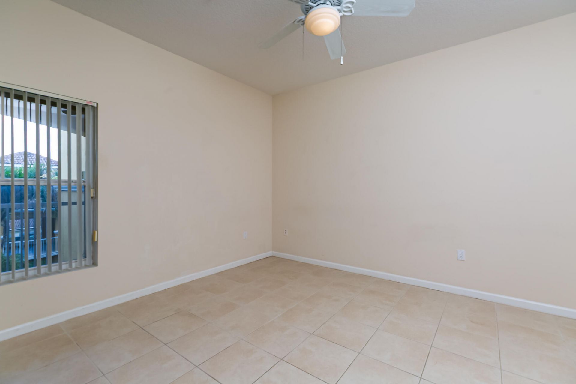 5015 Fairways Circle, Unit 305, Vero Beach, FL 32967 Photo