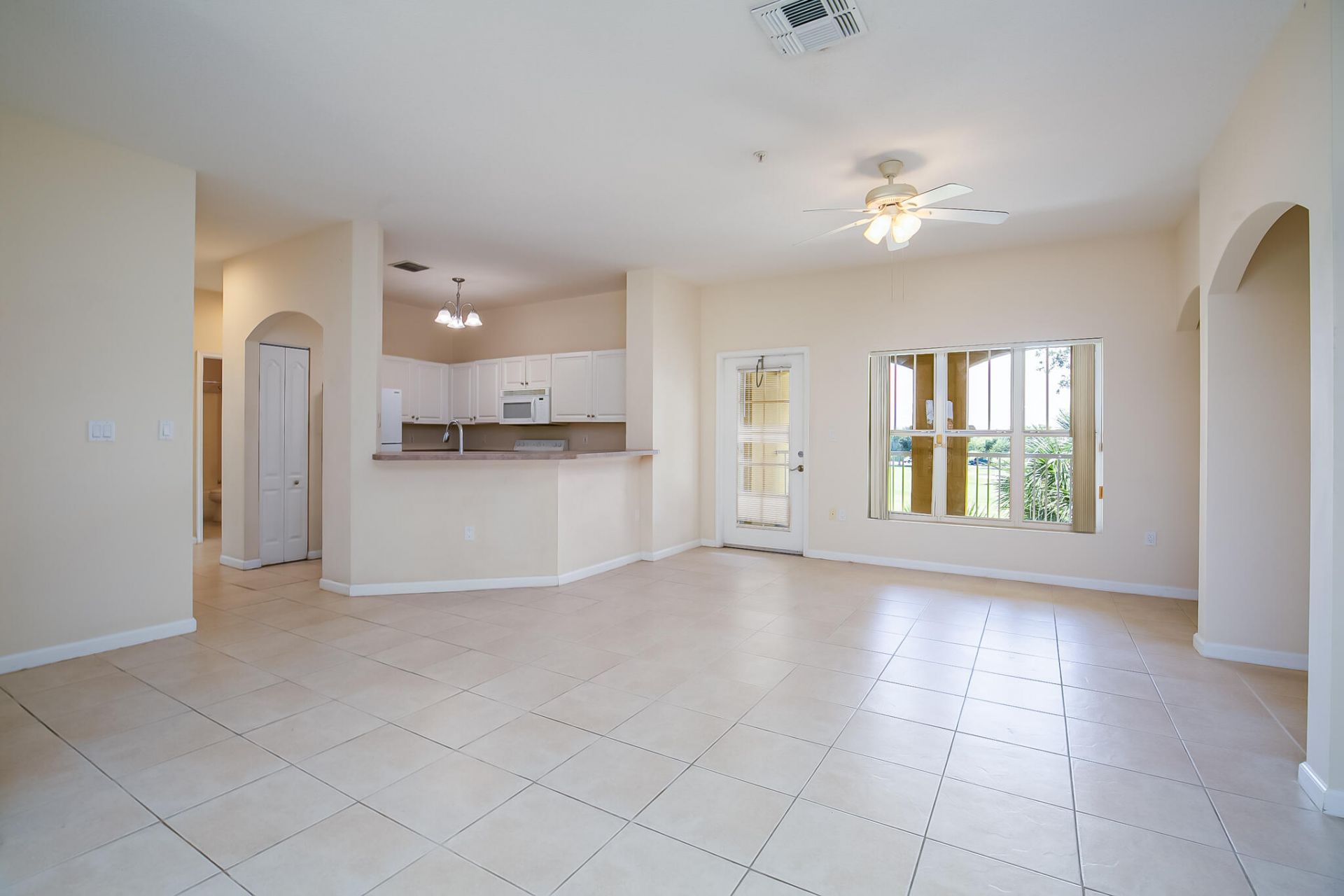 5015 Fairways Circle, Unit 305, Vero Beach, FL 32967 Photo