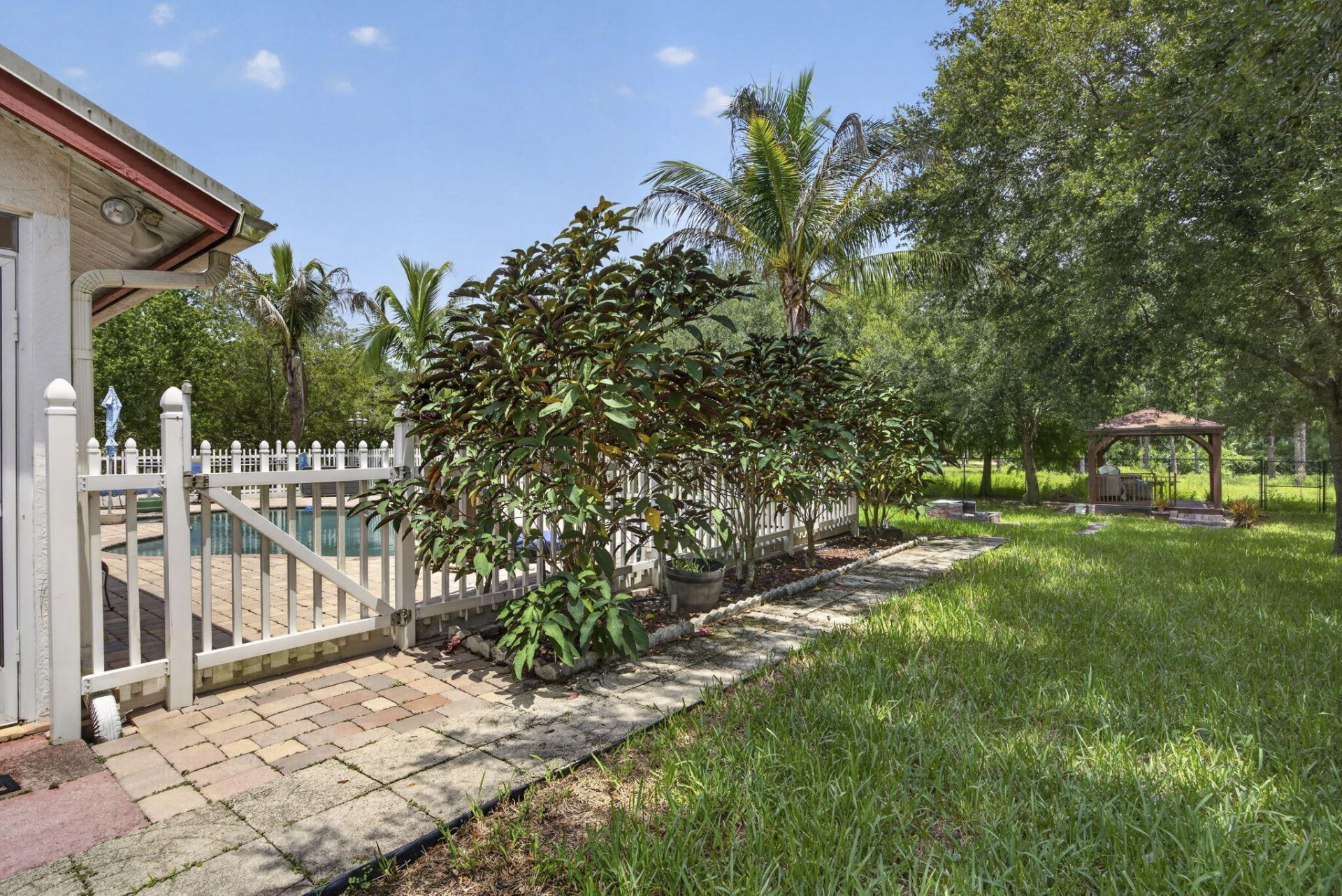 17183 73rd Court N, The Acreage, FL 33470 Photo