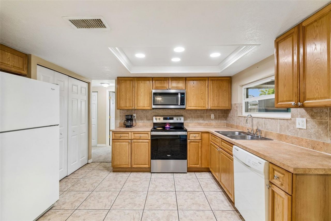 8832 Goshen Lane , Port Richey, FL 34668 Photo