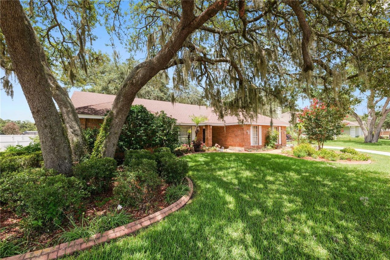 1626 Sherwood Lakes Boulevard , Lakeland, FL 33809 Photo