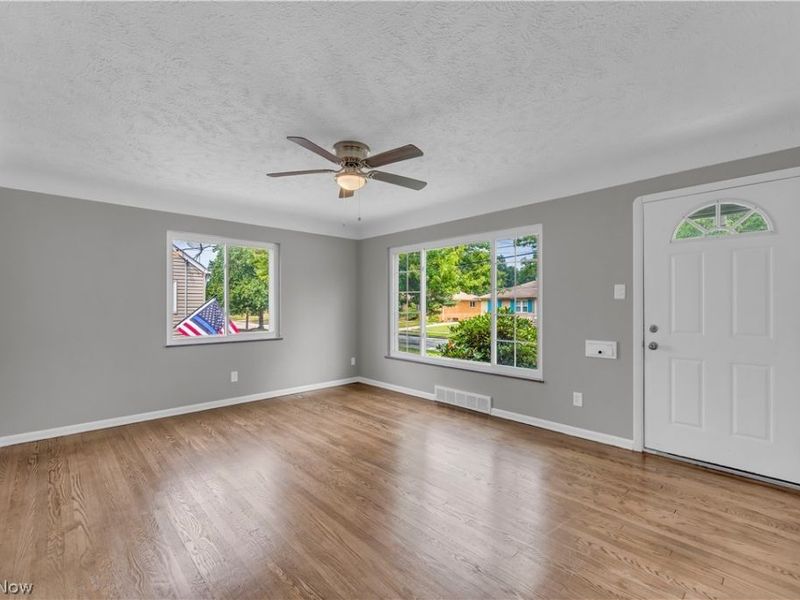 6310 Alexandria Drive , Parma, OH 44130 Photo 3