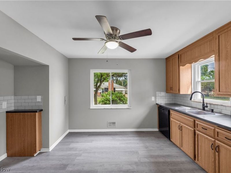6310 Alexandria Drive , Parma, OH 44130 Photo 9