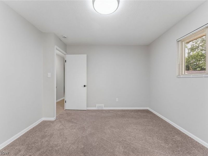 5653 Vickie Lane , Bedford, OH 44146 Photo 17
