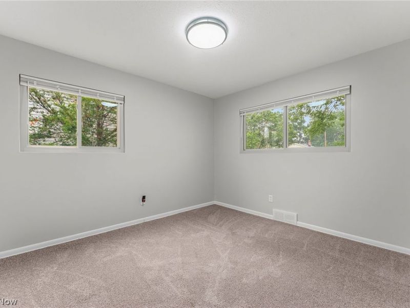 5653 Vickie Lane , Bedford, OH 44146 Photo 18