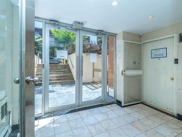 139-87 35th Avenue, Unit 4B, Flushing, NY 11354