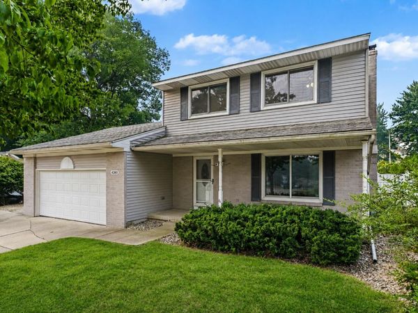 4380 Knickerbocker Court SW, Wyoming, MI 49519