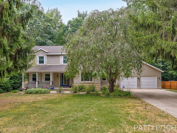 13369 Forest Park Drive, Grand Haven, MI 49417