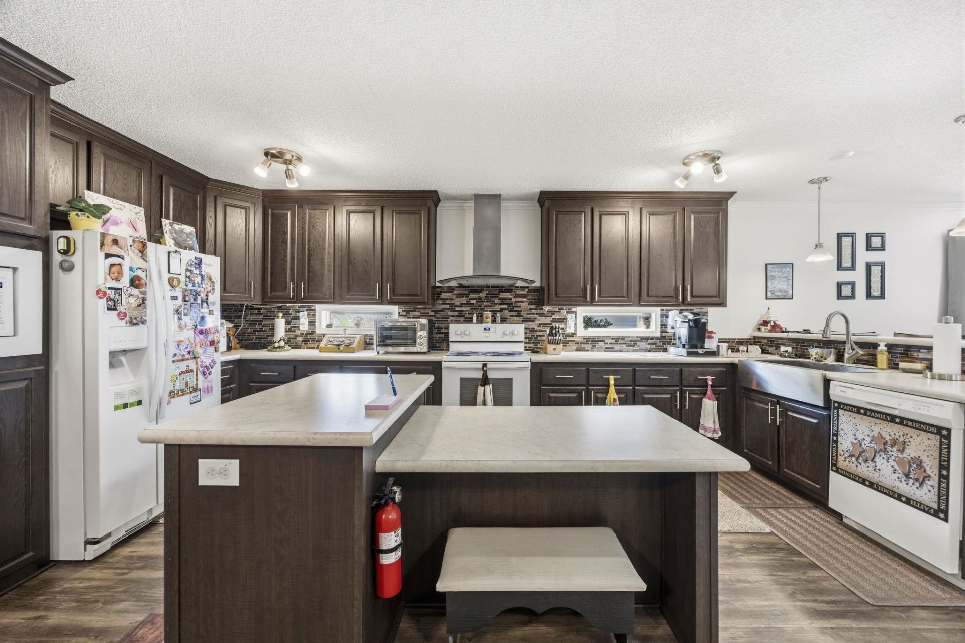 1004 Greencrest Ct. Photo 11