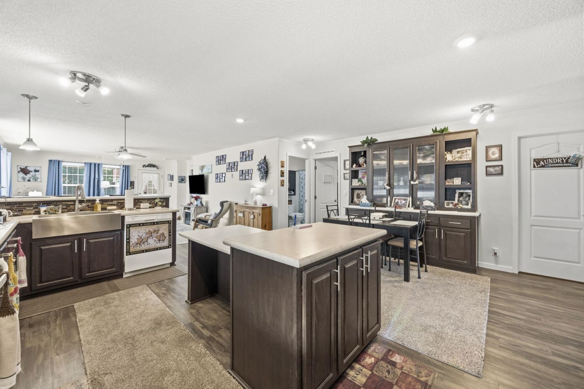 1004 Greencrest Ct. Photo 13