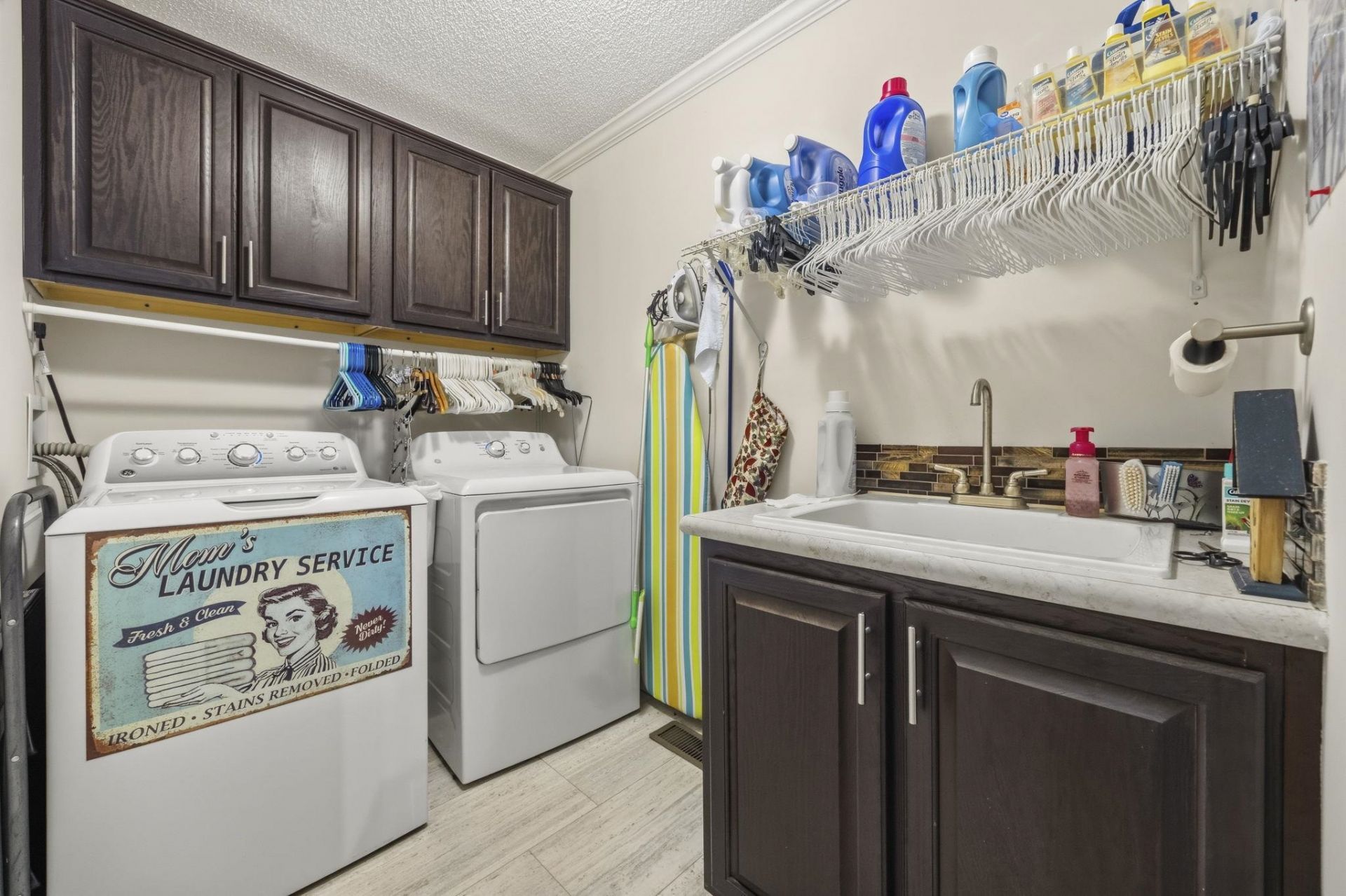 1004 Greencrest Ct. Photo 27