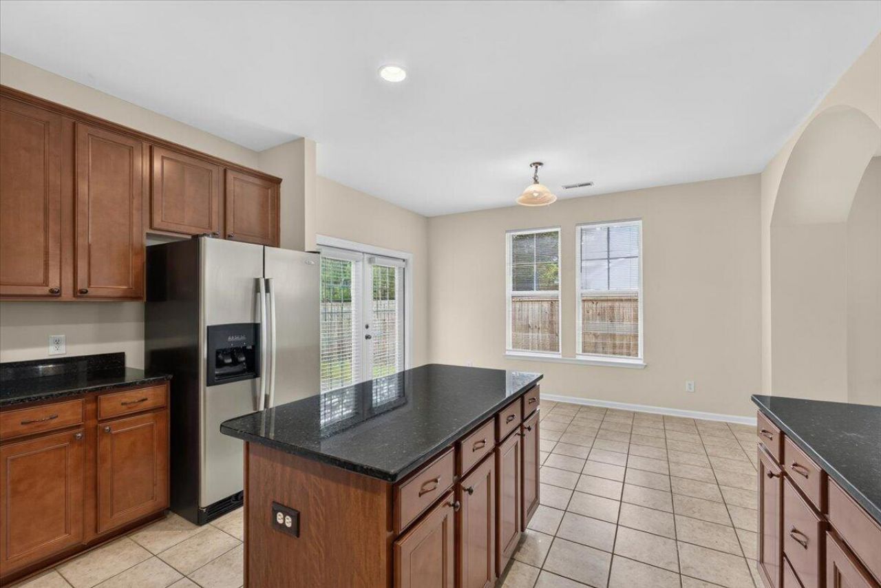289 Oglethorpe Circle Photo 11