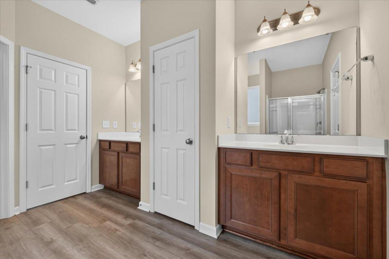 289 Oglethorpe Circle Photo 17