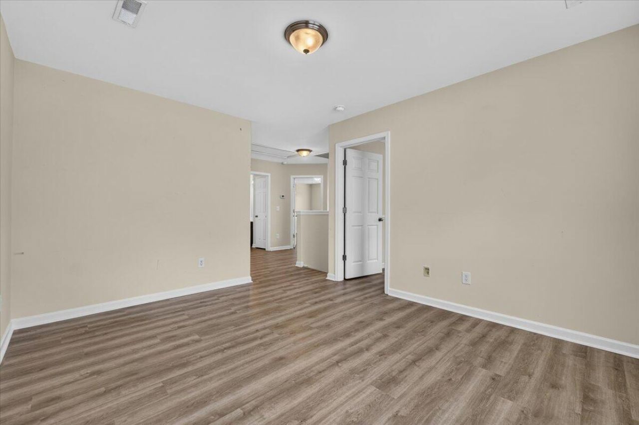 289 Oglethorpe Circle Photo 23