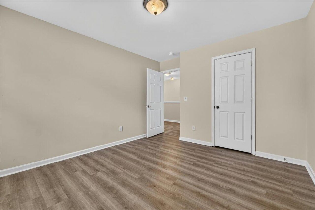 289 Oglethorpe Circle Photo 28