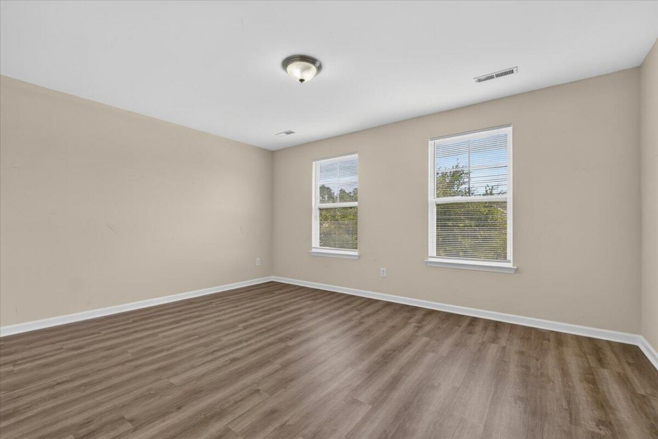 289 Oglethorpe Circle Photo 30