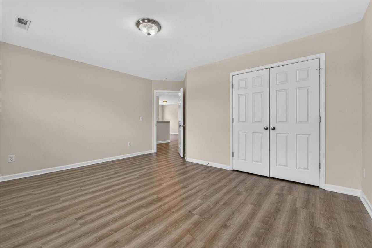 289 Oglethorpe Circle Photo 31