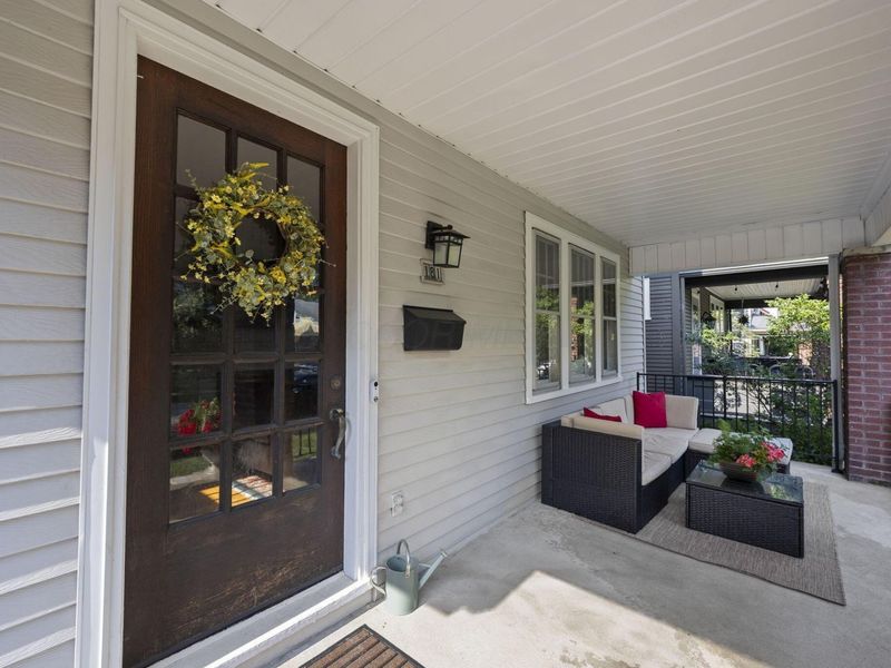 181 Tibet Road, Columbus, OH 43202 Photo 2
