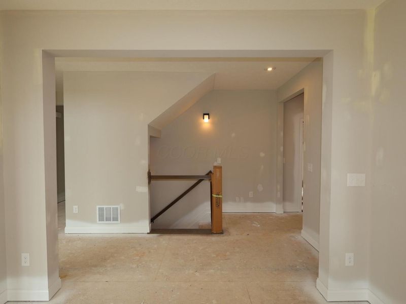 8645 Martin Lane, Plain City, OH 43064 Photo 7